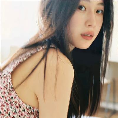 冰属性男子与酷酷女同事
